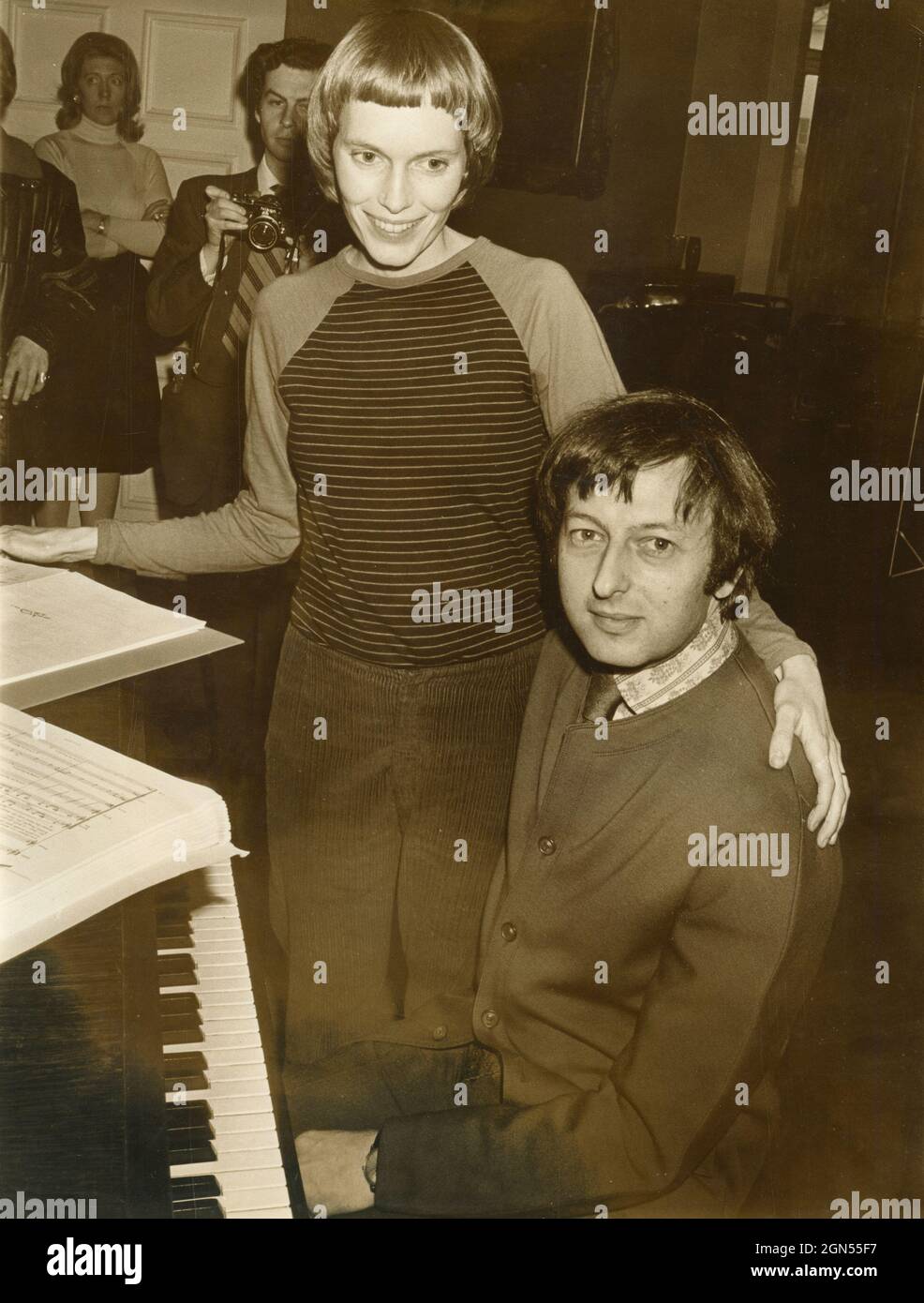 American film actress and model Mia Farrow and husband composer and pianist Andre Previn, Royal Albert Hall, London, UK 1971 Stock Photo
