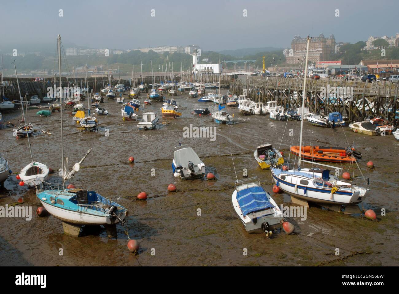 Low tide, Scarborough Harbour, Scarborough, UK Stock Photo Alamy