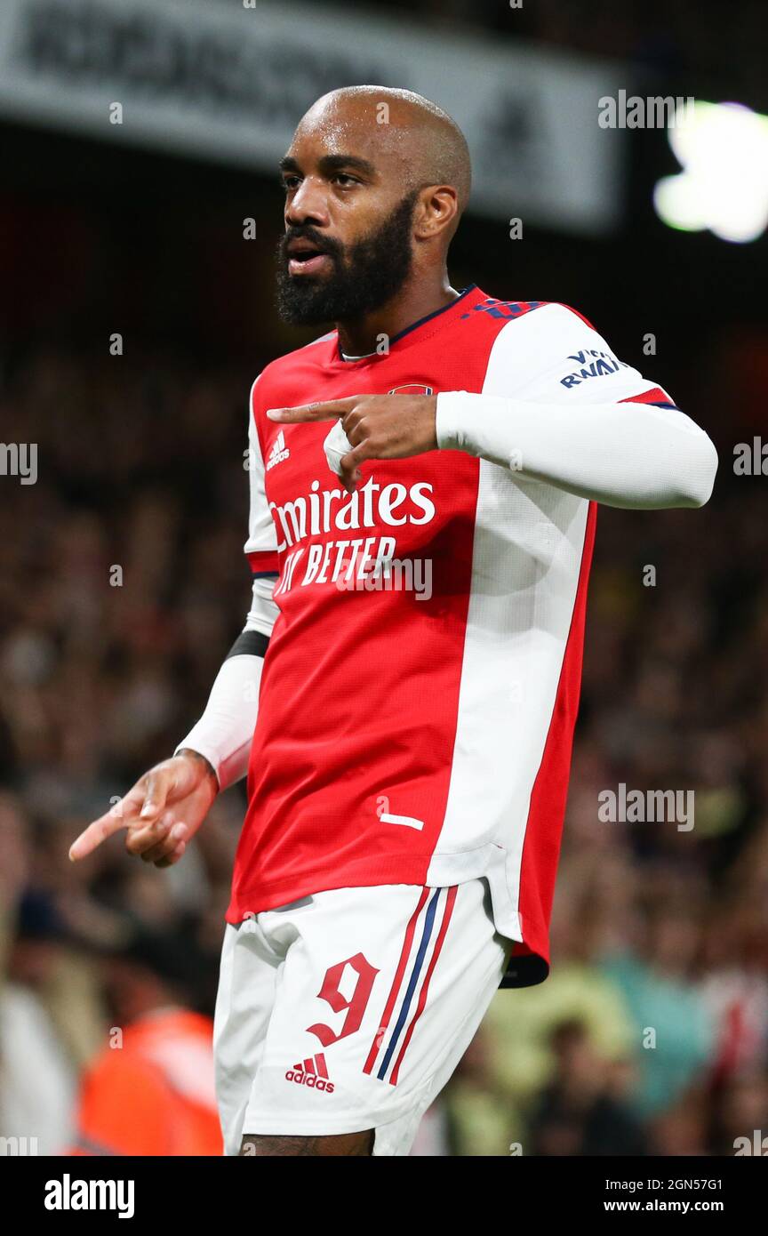 Maillot Lacazette Arsenal – Domicile 2017-2018 – Puma – Taille M – Rouge
