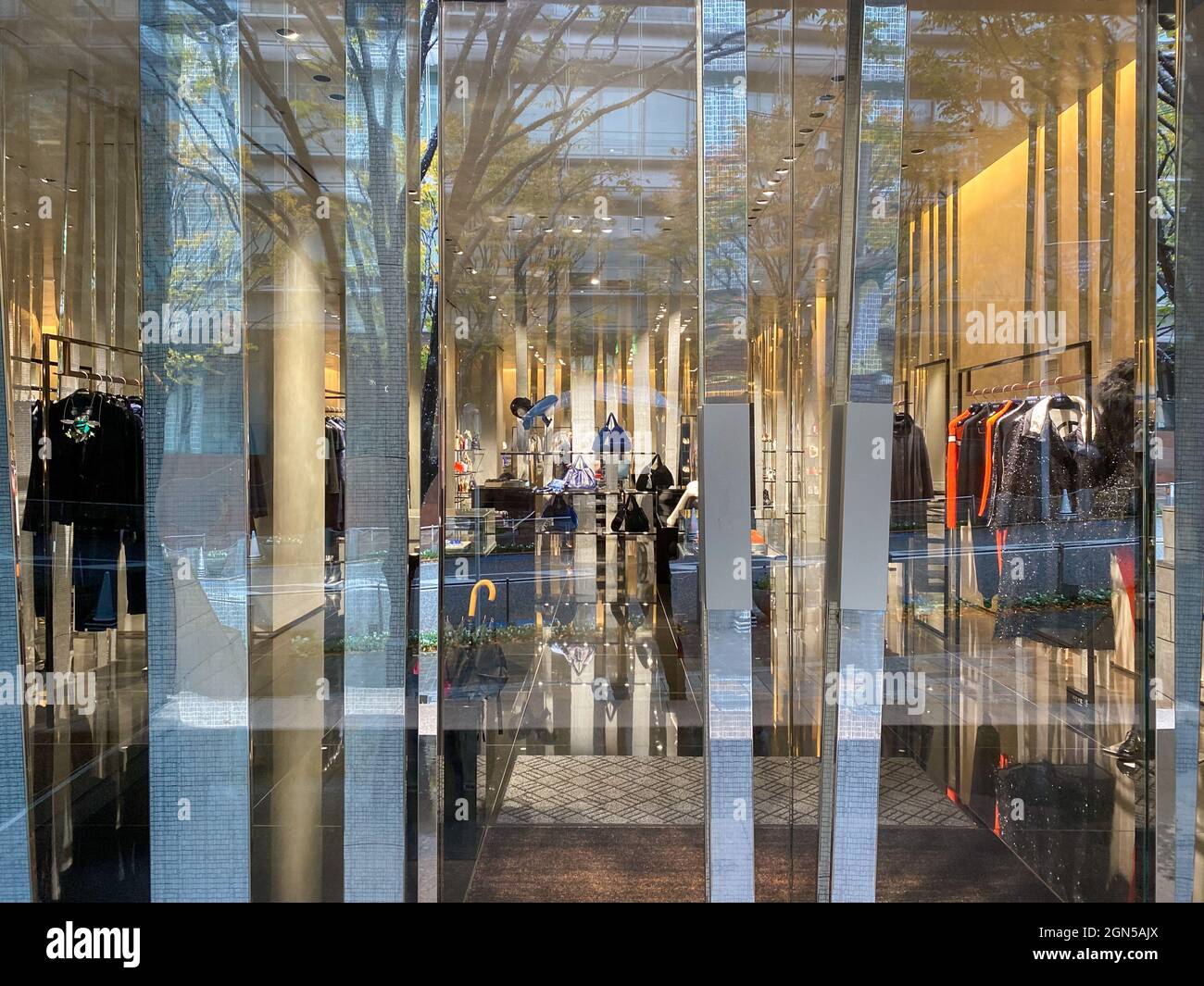 Louis Vuitton unveils its 'water pillar' Ginza flagship in Tokyo - Inside  Retail Australia