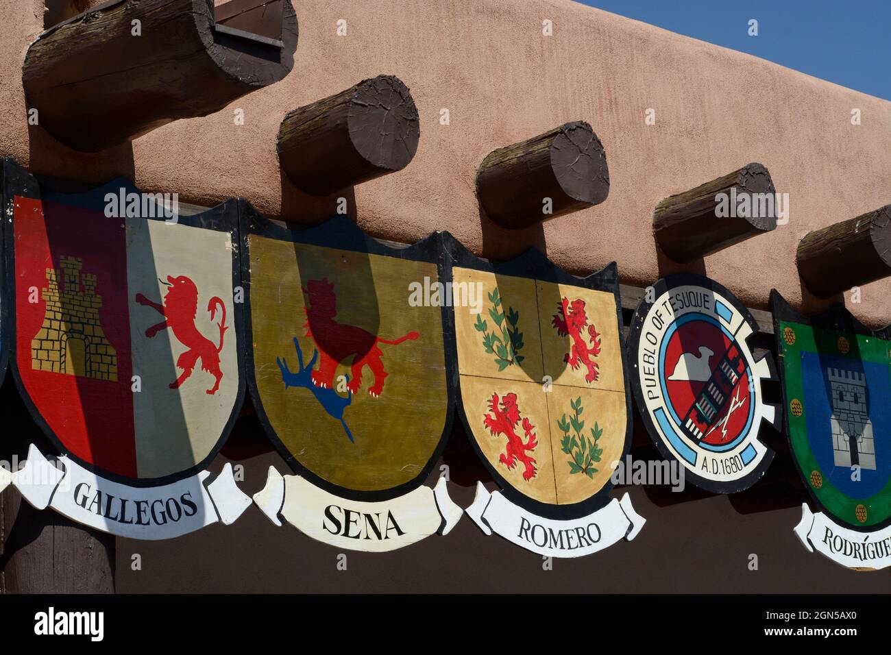 Spanish family coats of arms and surnames displayed on the 17th century