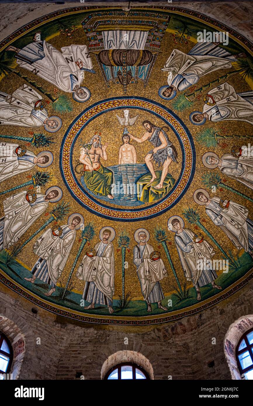 Interior and mosaics of the Baptistery of the Arians (Battistero degli Ariani). Ravenna, Emilia Romagna, Italy, Europe. Stock Photo