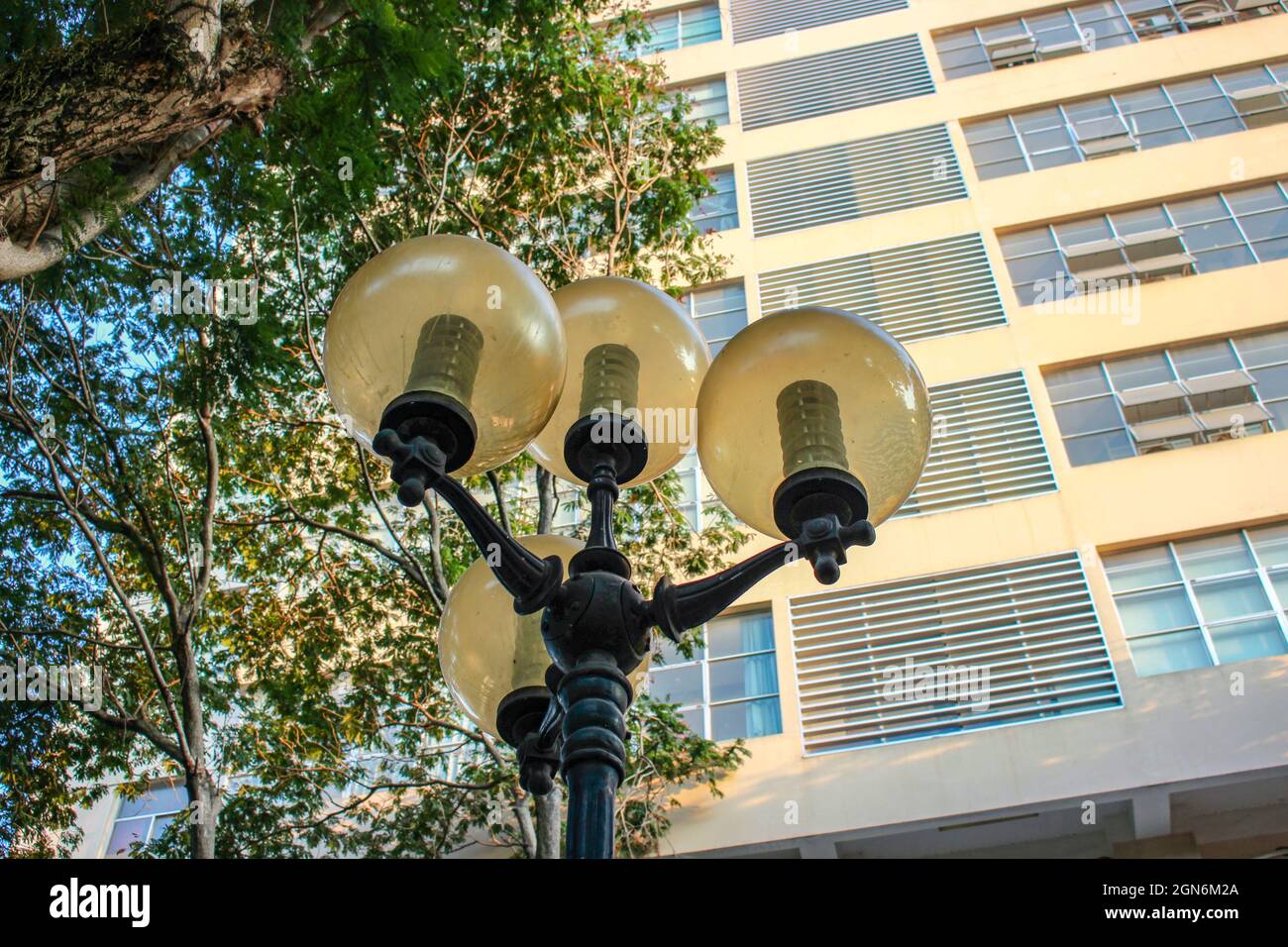 Decorative street light hi-res stock photography and images - Alamy