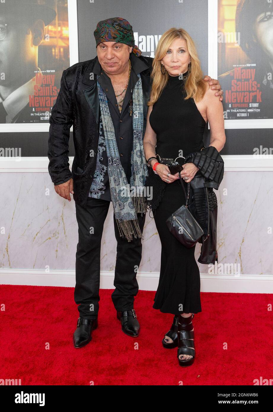 New York, United States. 21st Sep, 2021. Steven Van Zandt, Maureen Van Zandt attend premiere of The Many Saints of Newark movie at Beacon Theatre (Photo by Lev Radin/Pacific Press) Credit: Pacific Press Media Production Corp./Alamy Live News Stock Photo