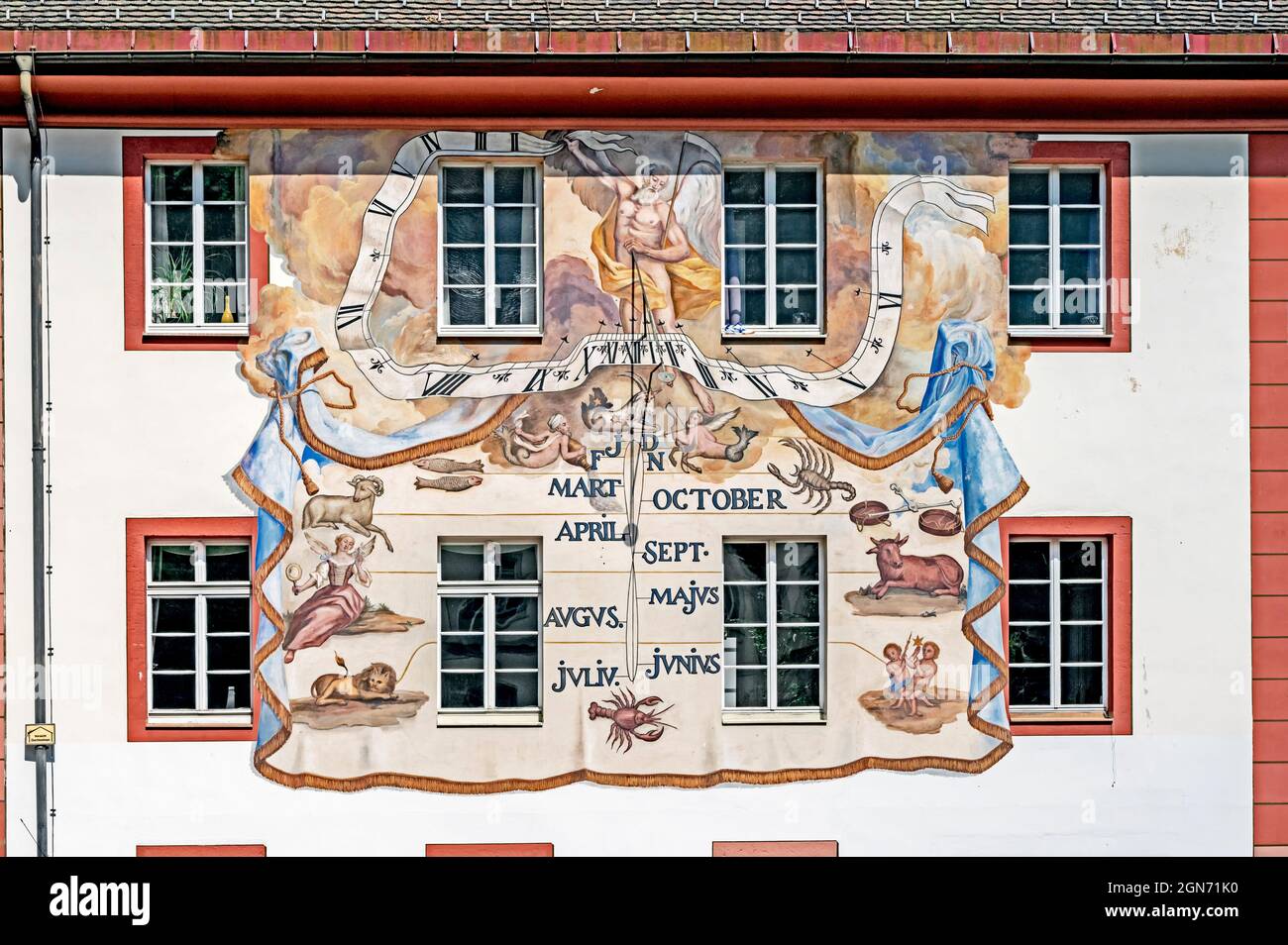 St. Blasien (Germany, Baden-Württemberg): Barocke Sonnenuhr im Kurgarten Stock Photo