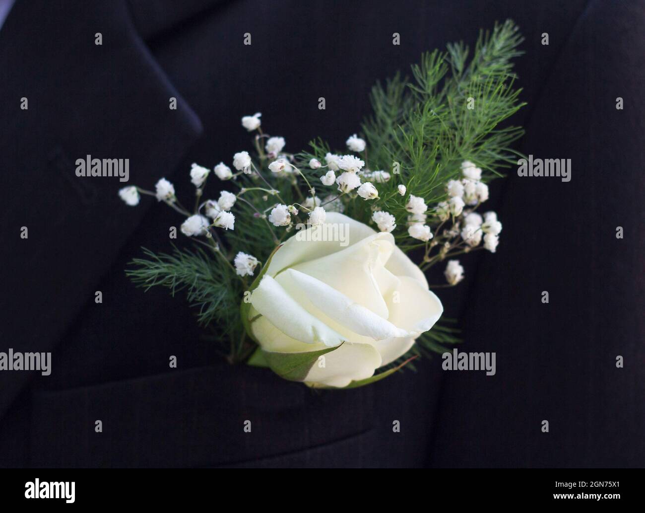 Corsage and boutonniere hi-res stock photography and images - Alamy