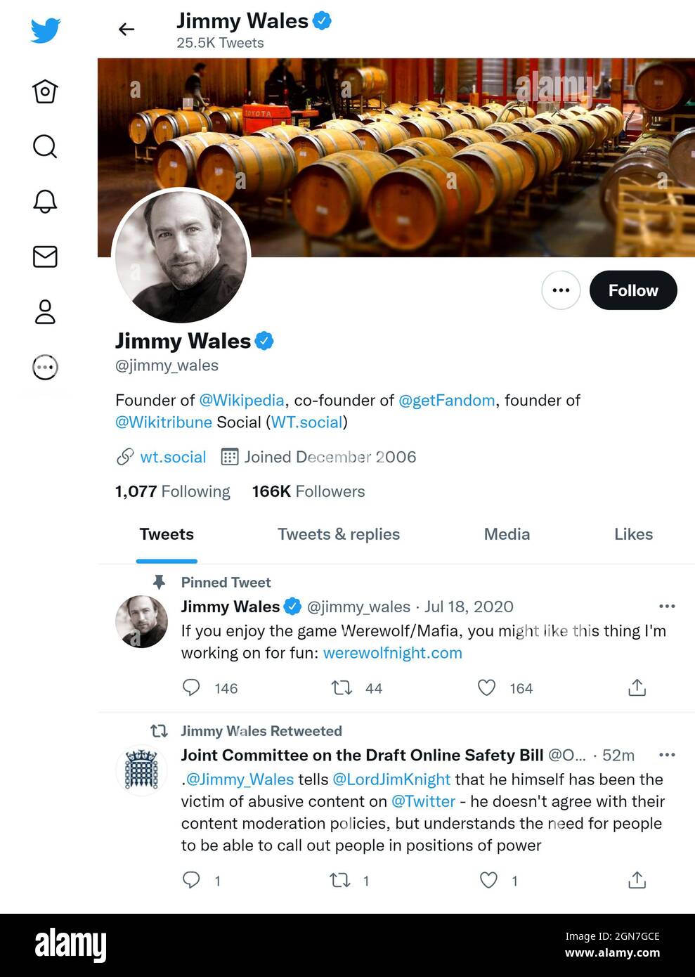 Twitter page (Sept 2021) of Jimmy Wales, co-founder of Wikipedia Stock Photo