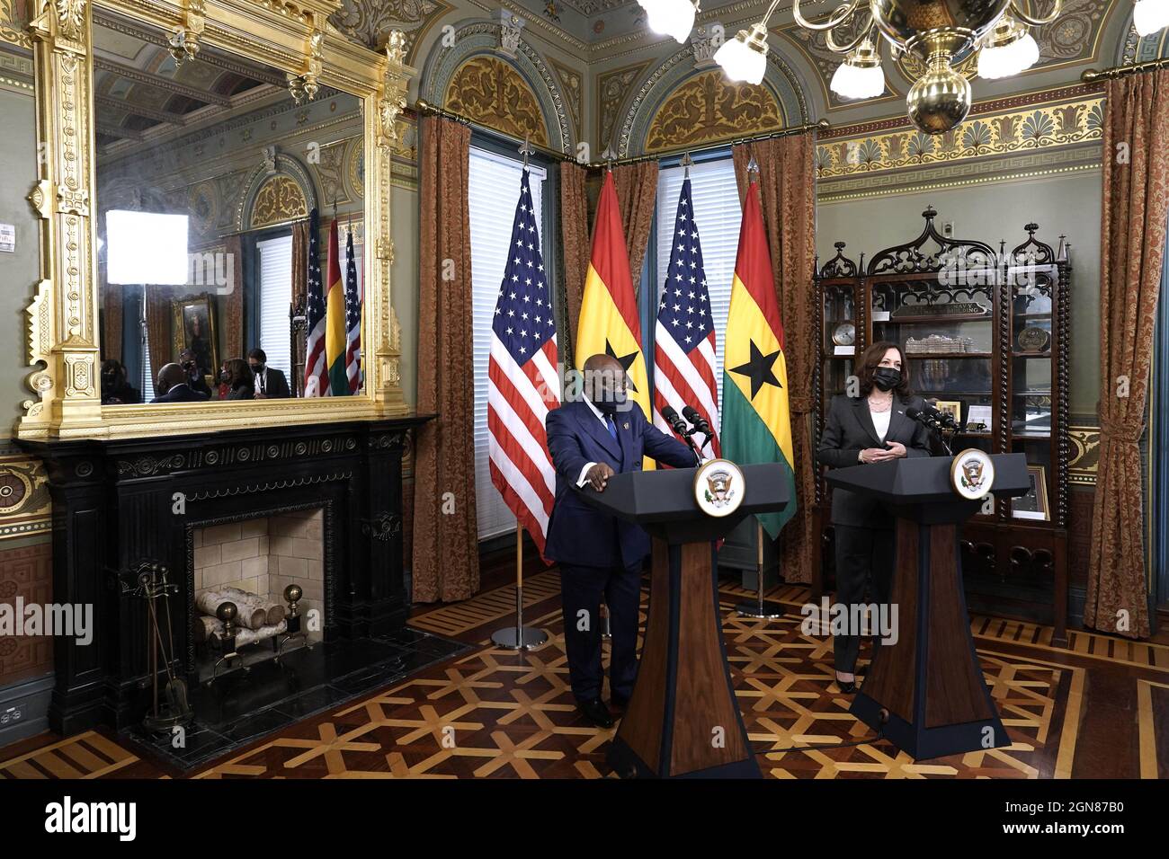 U S Vice President Kamala Harris And President Of Ghana Nana Akufo Addo Face Reporters Before Their Meeting In The Ceremonial Office At The White House On September 23 21 Photo By Yuri Gripas Abacapress Com