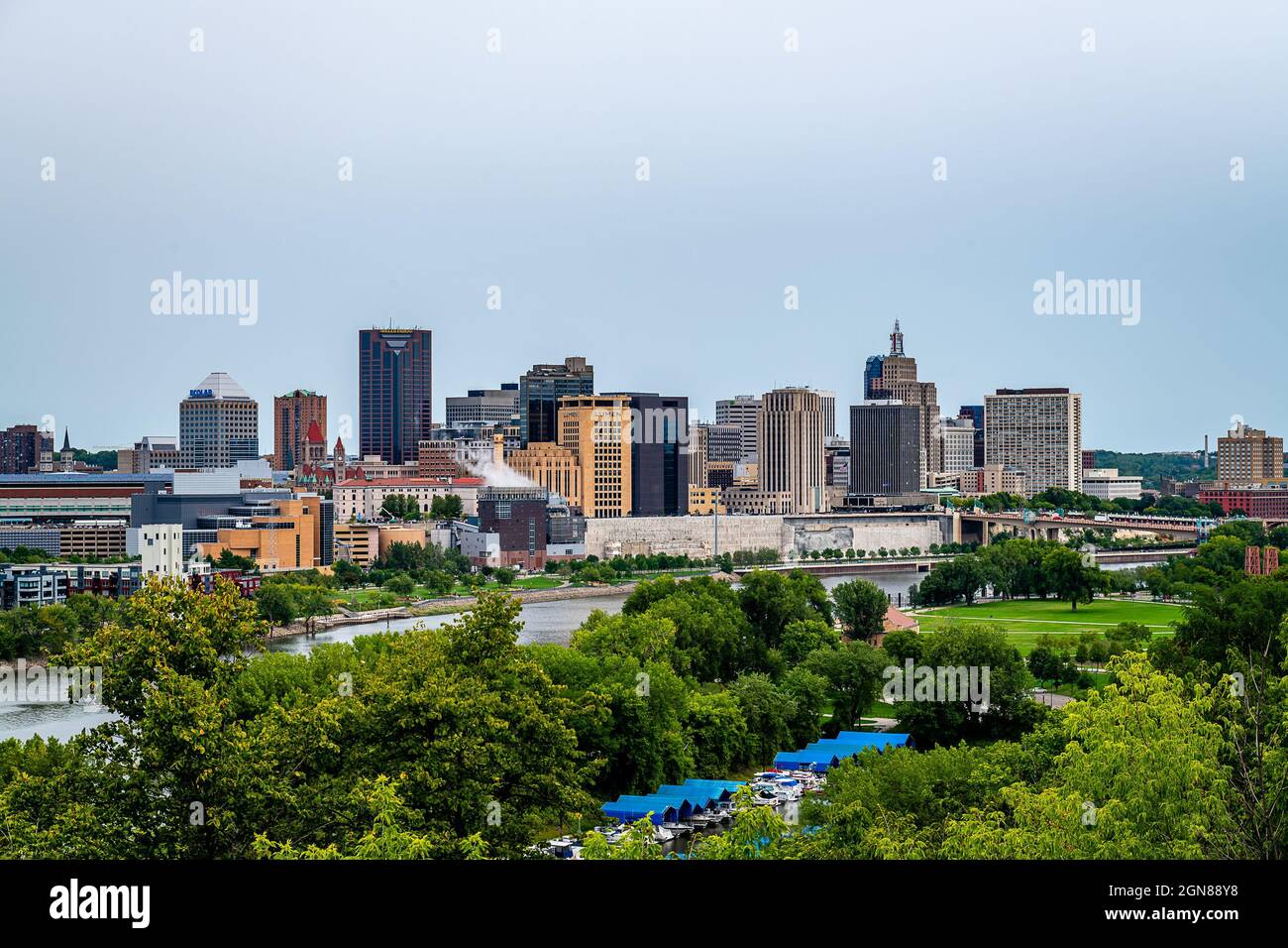 Downtown St Paul Framed By The High Bridge Stock Photo - Download Image Now  - St. Paul - Minnesota, Minnesota, Downtown District - iStock