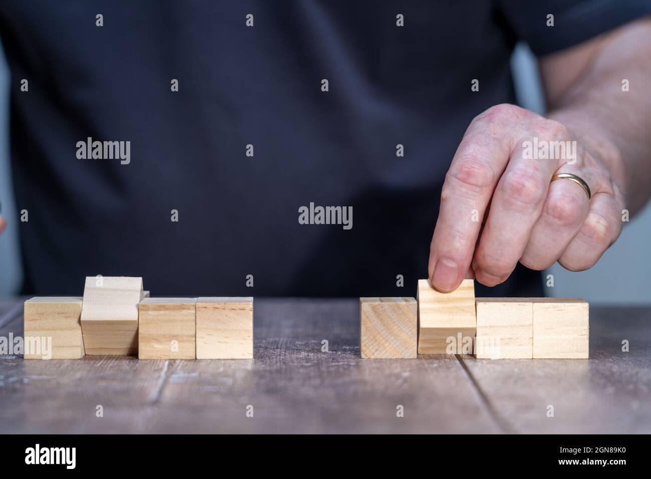 Holding up four fingers hi-res stock photography and images - Alamy