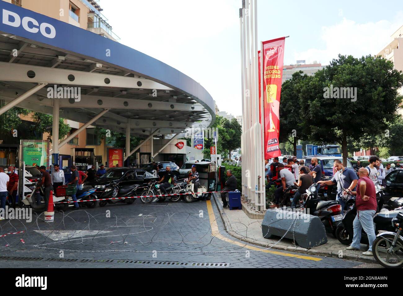 Fuel scarcity hires stock photography and images Alamy