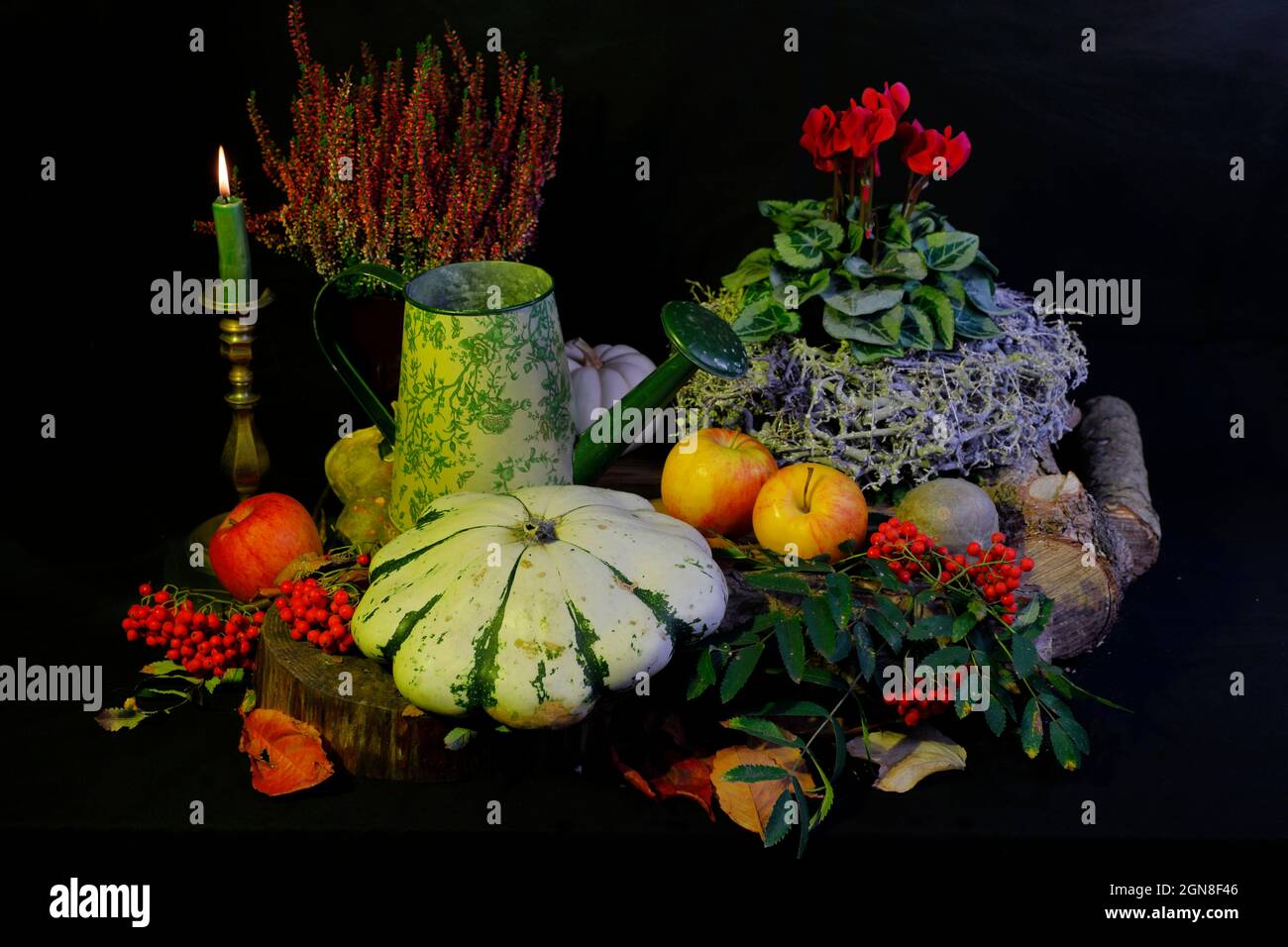 Autumnal still life with fruits and flowers Stock Photo - Alamy