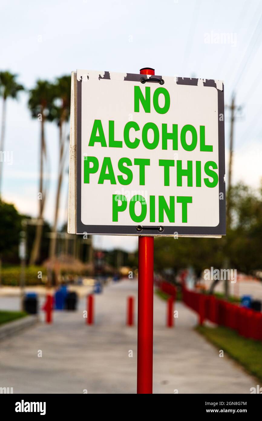 No Alcohol Past this point sign in green letters Stock Photo
