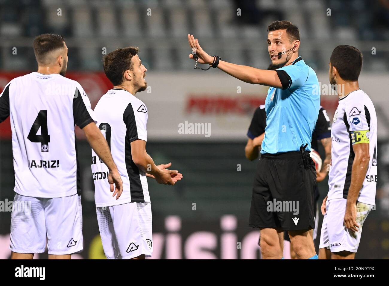 Referee alessandro dudic hi-res stock photography and images - Alamy