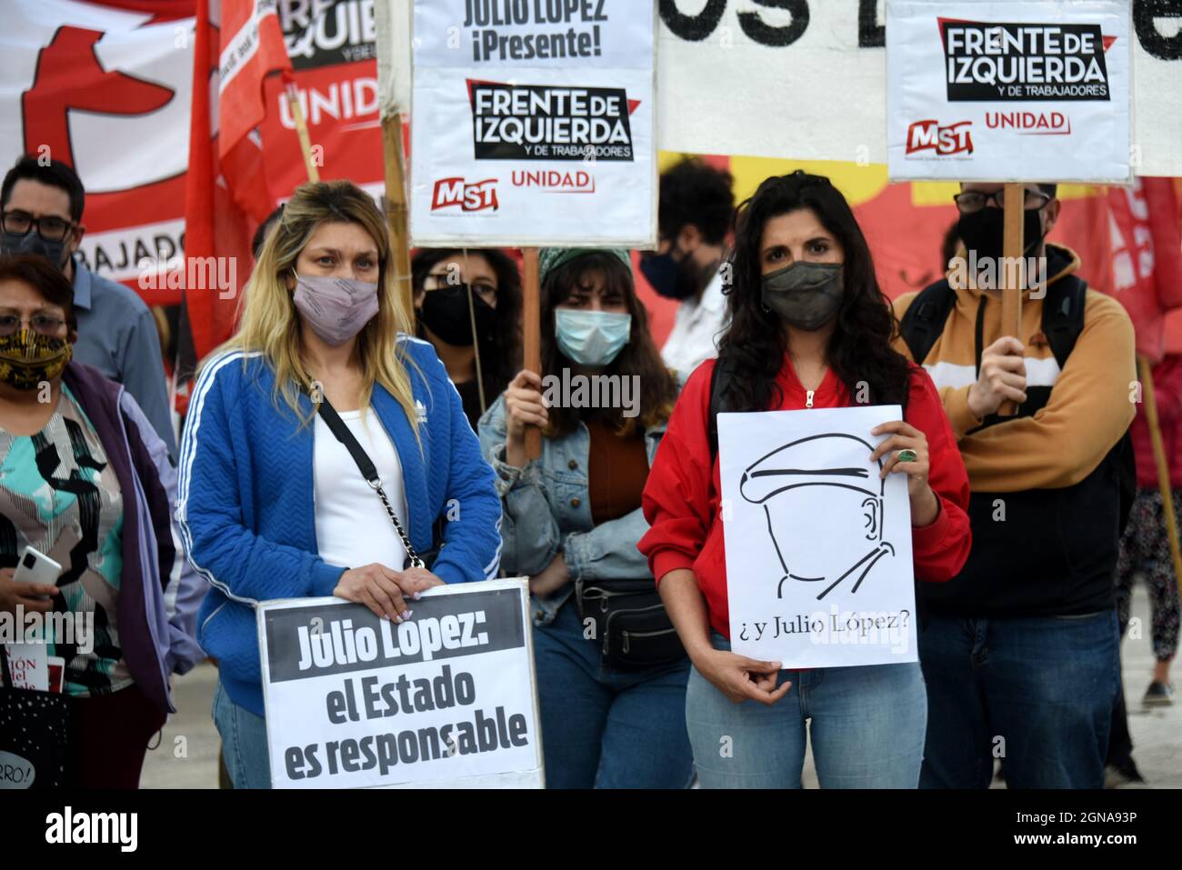 Manifestación reclamando la aparición con vida del desaparecido Jorge Julio López en Buenos Aires, Argentina Stock Photo