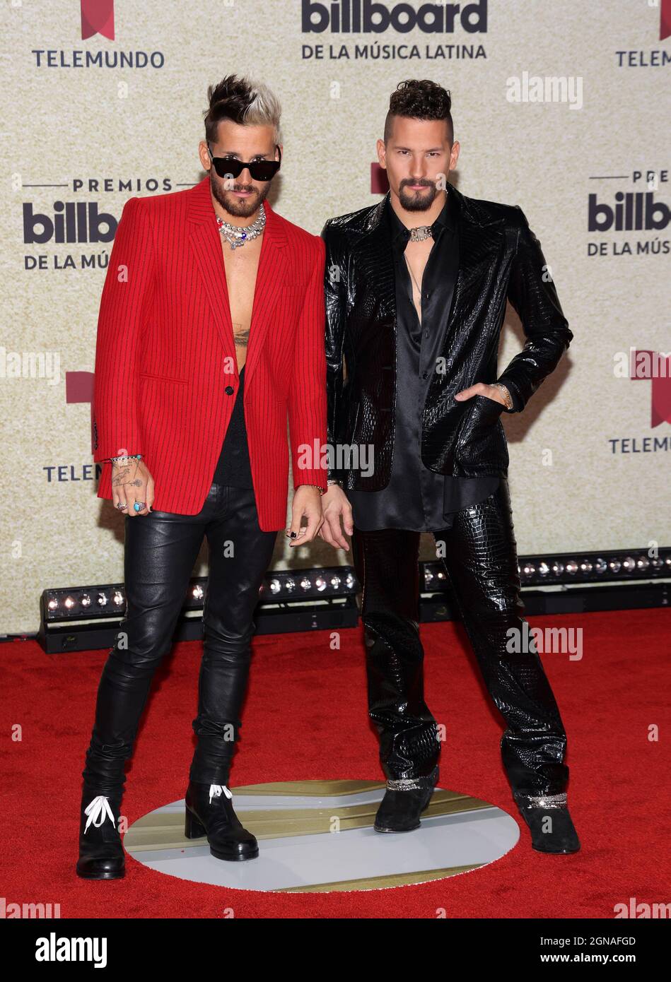 Miami, United States Of America. 23rd Sep, 2021. PREMIOS BILLBOARD DE LA MÚSICA LATINA 2021 -- Mau y Ricky on the red carpet at the Watsco Center in Coral Gables, FL on September 23, 2021 (Photo by Alberto E. Tamargo/Sipa USA) Credit: Sipa USA/Alamy Live News Stock Photo