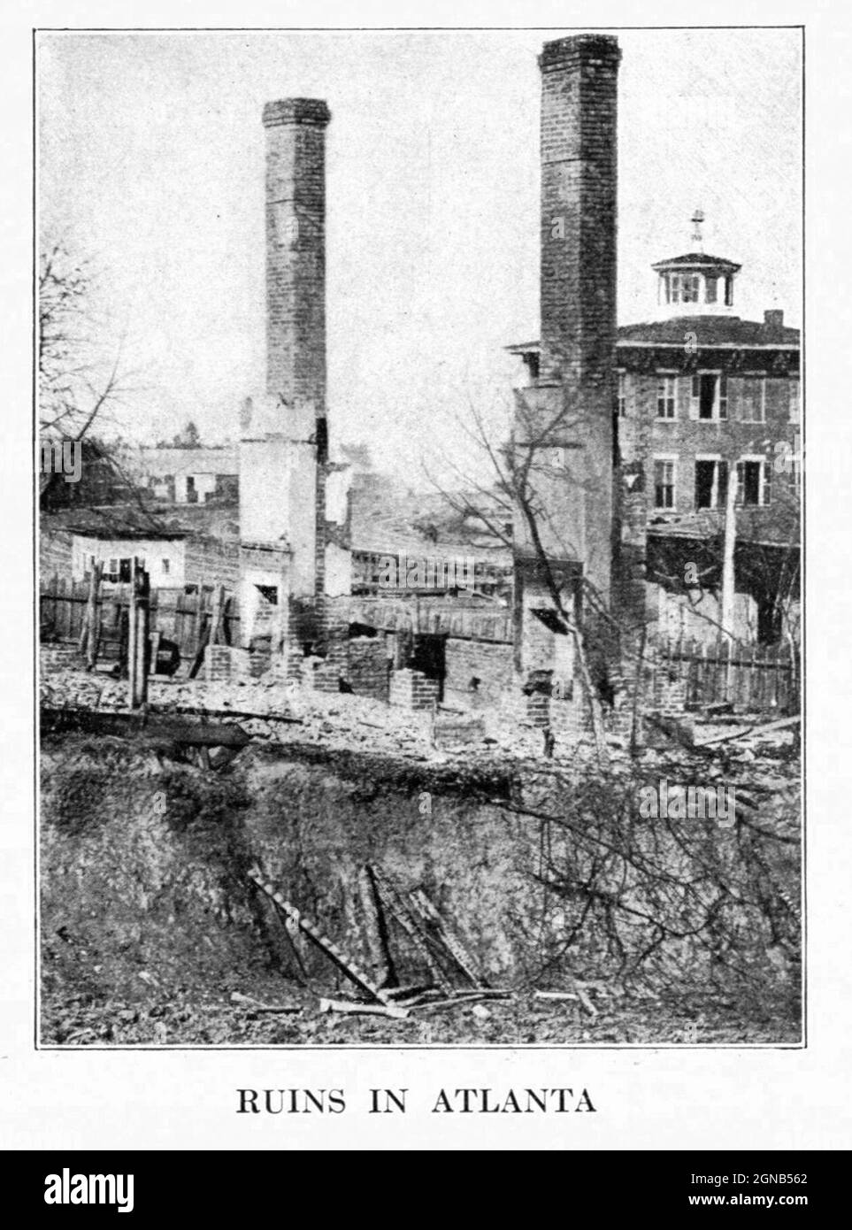 Ruins of Atlanta from the book ' The Civil war through the camera ' hundreds of vivid photographs actually taken in Civil war times, sixteen reproductions in color of famous war paintings. The new text history by Henry W. Elson. A. complete illustrated history of the Civil war Stock Photo