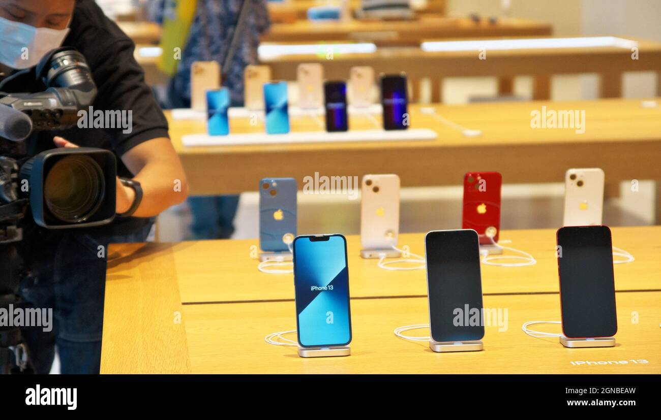 Tokyo, Japan. 24th Sep, 2021. Apple's new iPhone 13 series are displayed during the launch day at Apple Marunouchi store in Tokyo, Japan on Friday, September 13, 2021. Credit: UPI/Alamy Live News Stock Photo