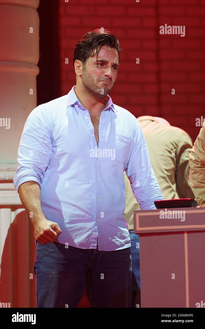 David bustamante hi-res stock photography and images - Alamy