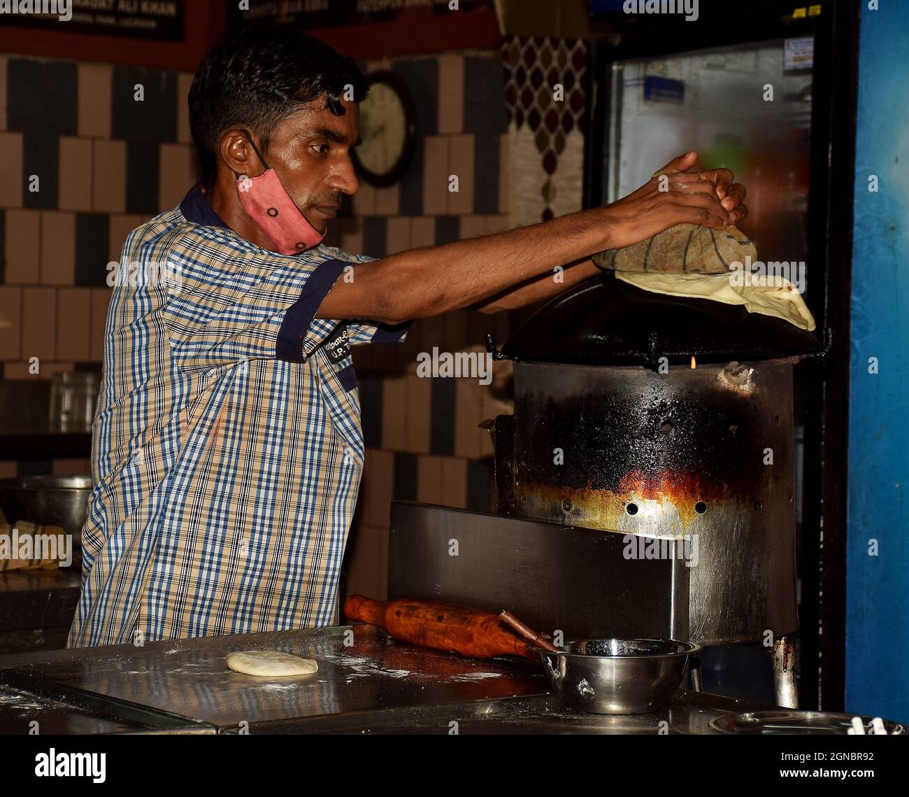 Parotta Chef Lucknow paratha hi-res stock photography and images - Alamy