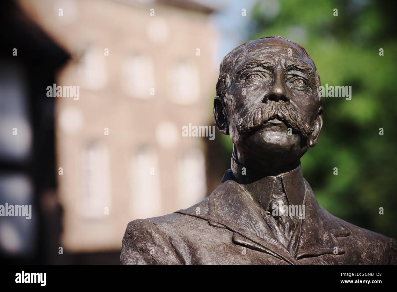 Sir Edward Elgar statue on the Cathedral Green outside Hereford Cathedral UK September 2021 Stock Photo