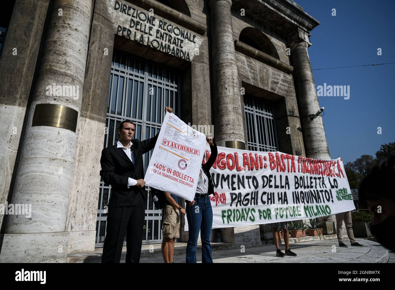 Milan, Italy. 24th Sep, 2021. people protest during the Fridays for Future - Climate strike in Milan, Italy to demand action to prevent further global warming and climate change. Credit: Piero Cruciatti/Alamy Live News Stock Photo