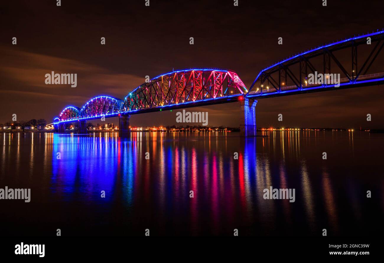 Big four bridge louisville stock photo alamy