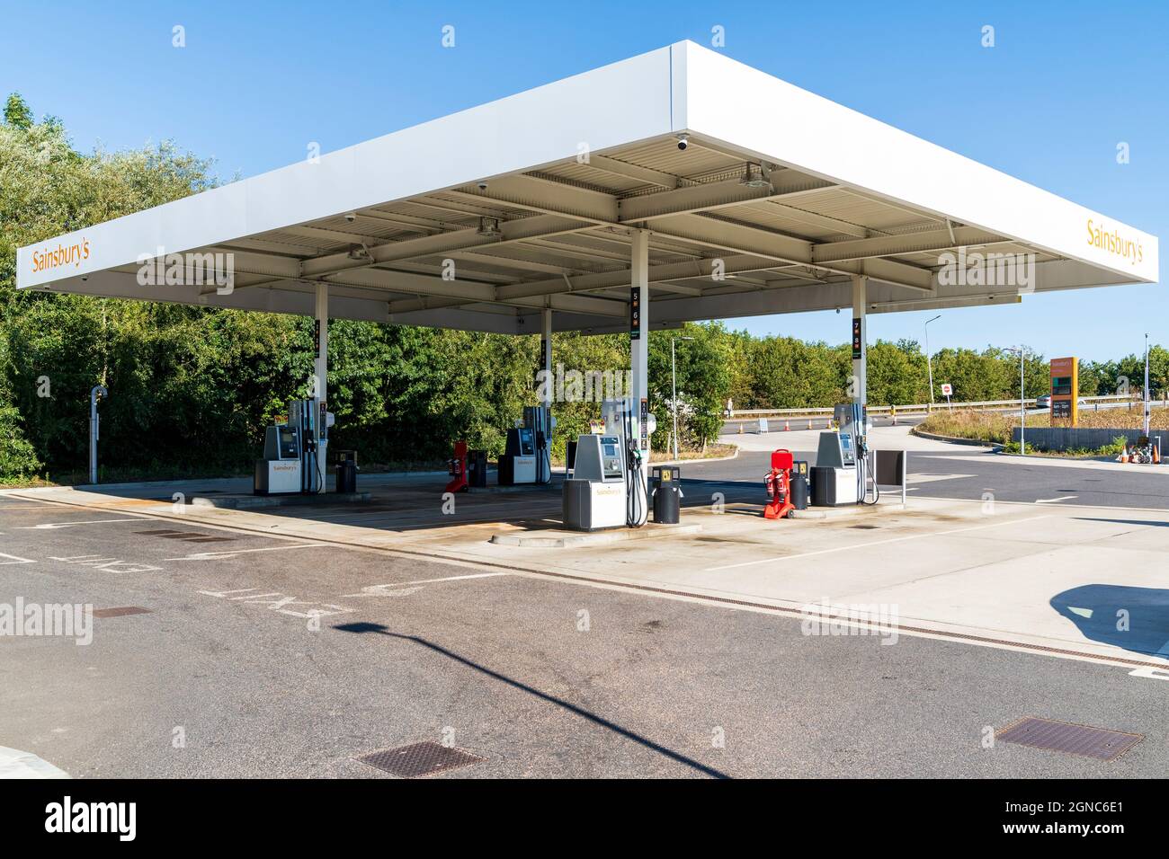 Sainsburys petrol hi res stock photography and images Page 4 Alamy