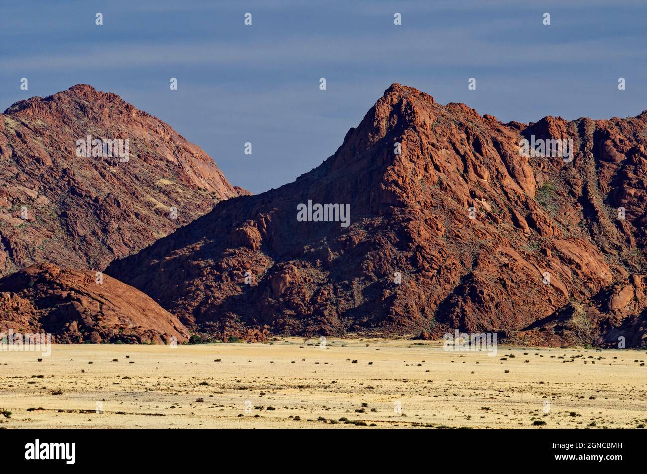 Naukluft Mountains, see from Sesriem, Namib-Naukluft-Park, Maltahöhe District, Hardap Region, Namibia Stock Photo
