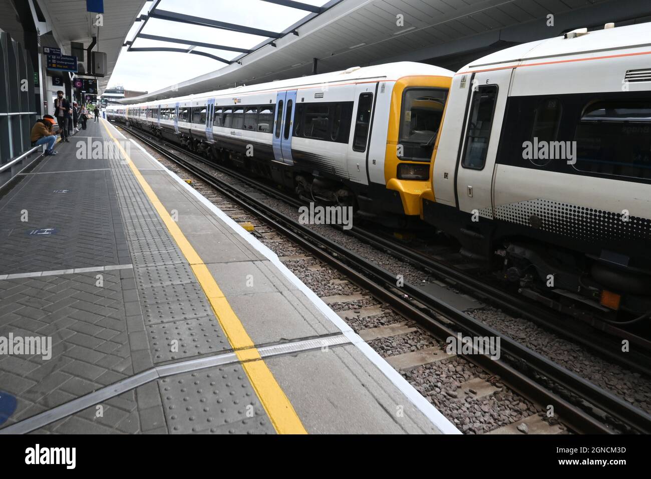 Thameslink Train Ramps Sussex to london trains hi-res stock photography and images - Alamy