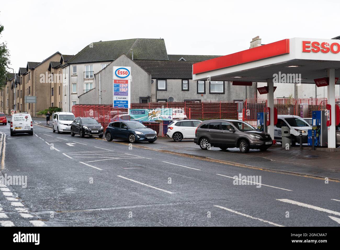 Fill up gass hires stock photography and images Alamy