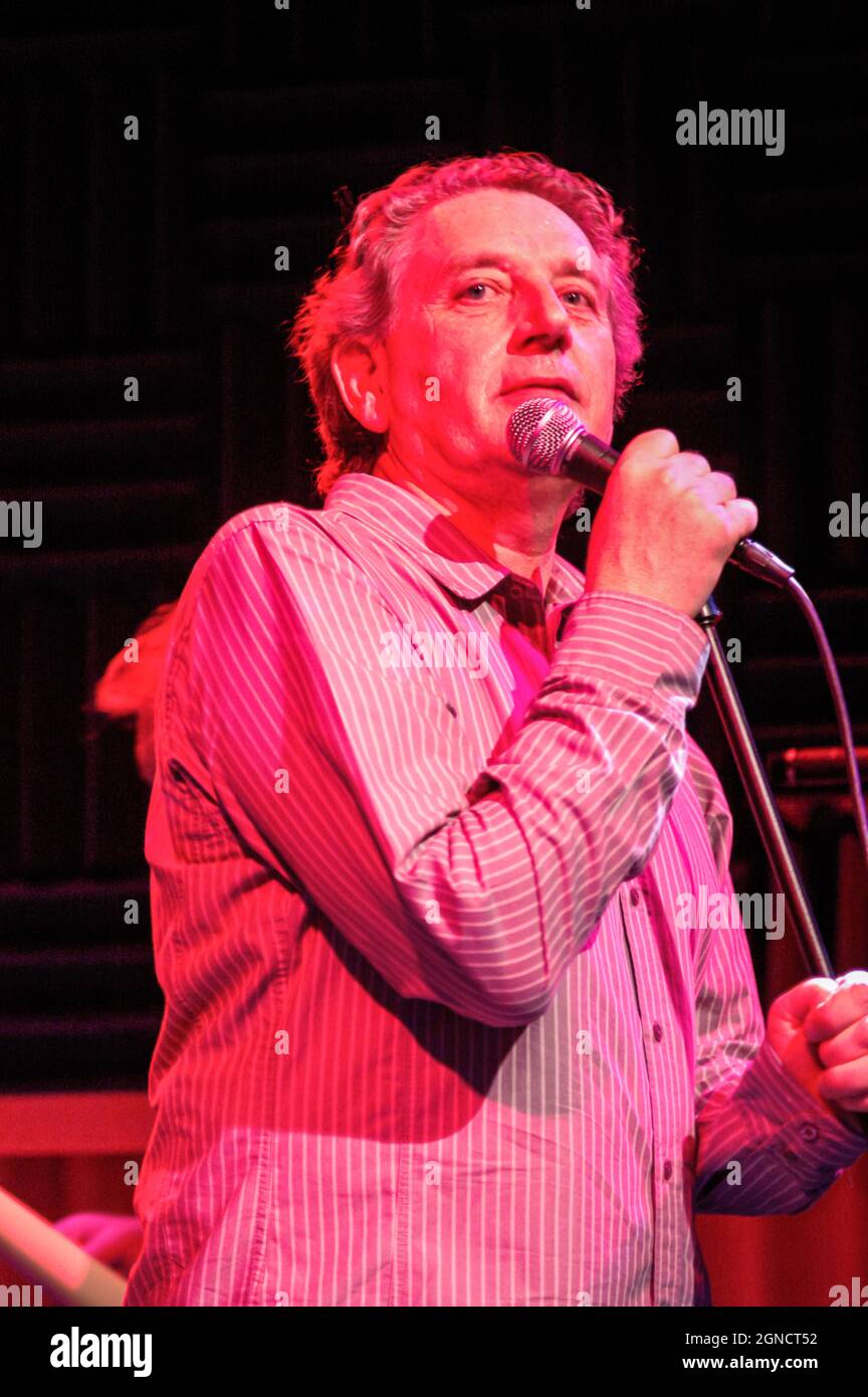 The Syn Syndestructible America Tour at Joe's Pub Steve Nardelli Stock