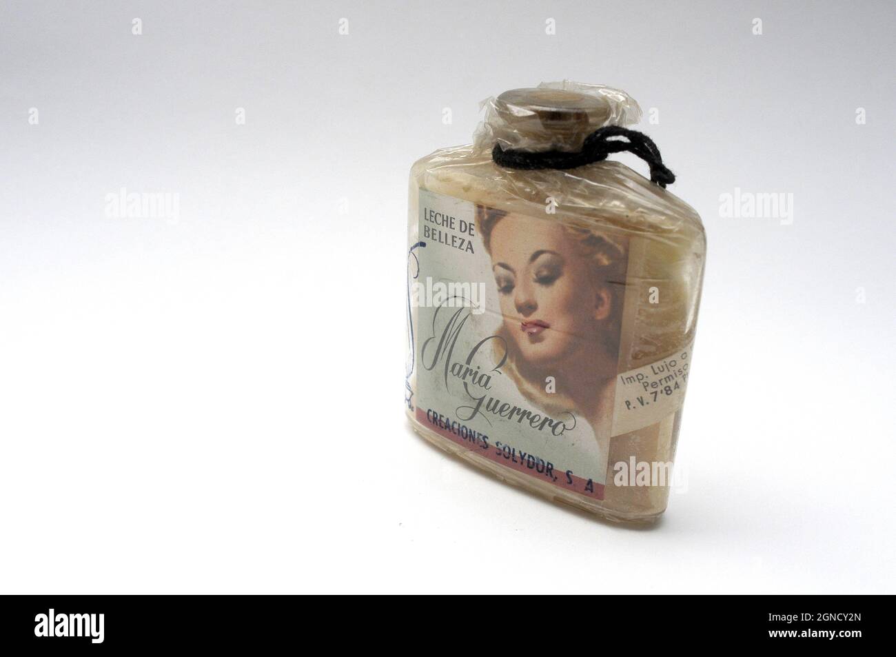 Old cologne bottle hi-res stock photography and images - Alamy