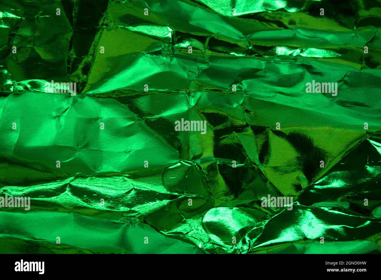 Seamless Dark Emerald Green Wrinkled Metallic Foil Christmas