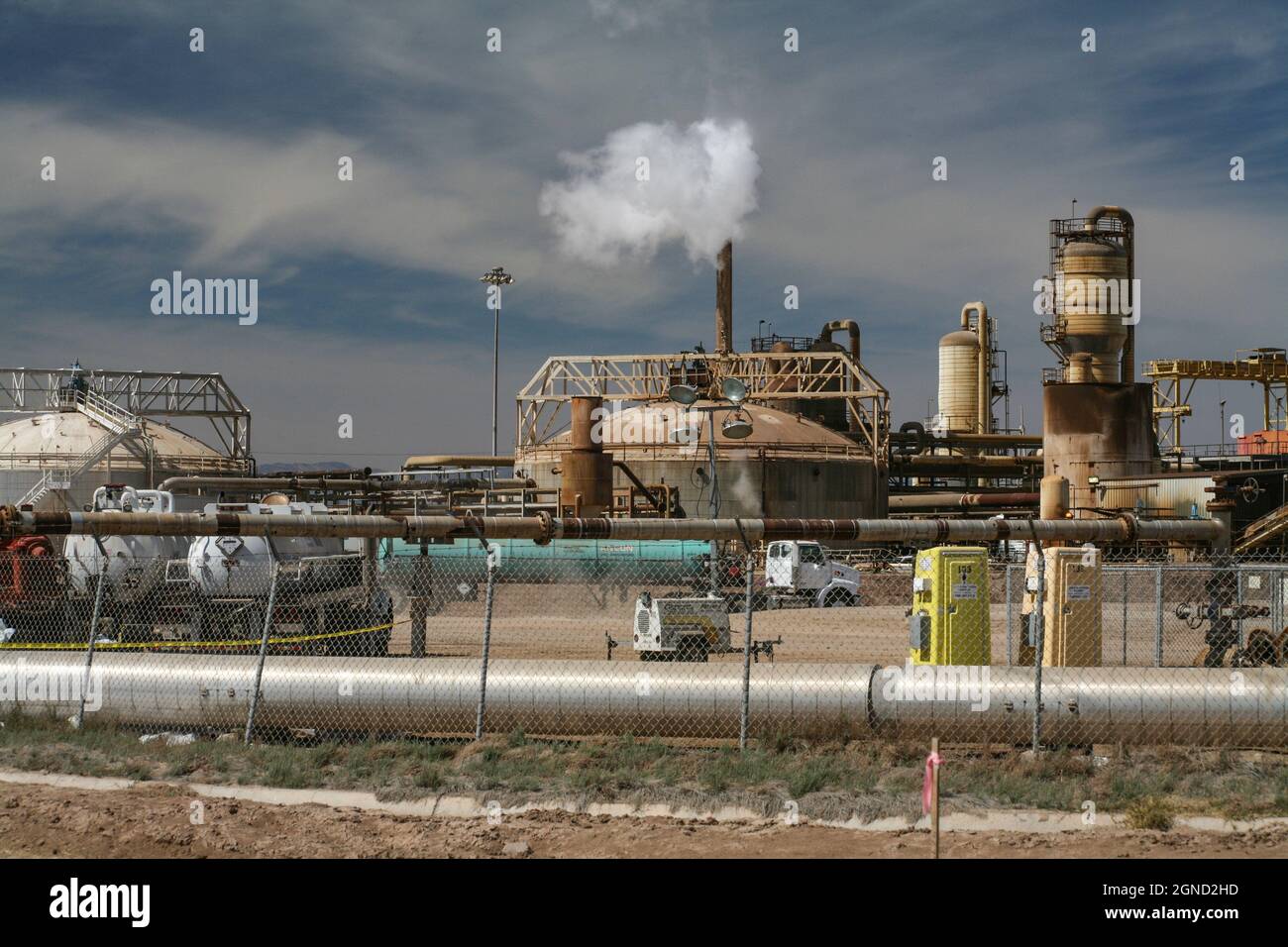 Geothermal power stations and mud volcanoes near the Salton Sea Stock