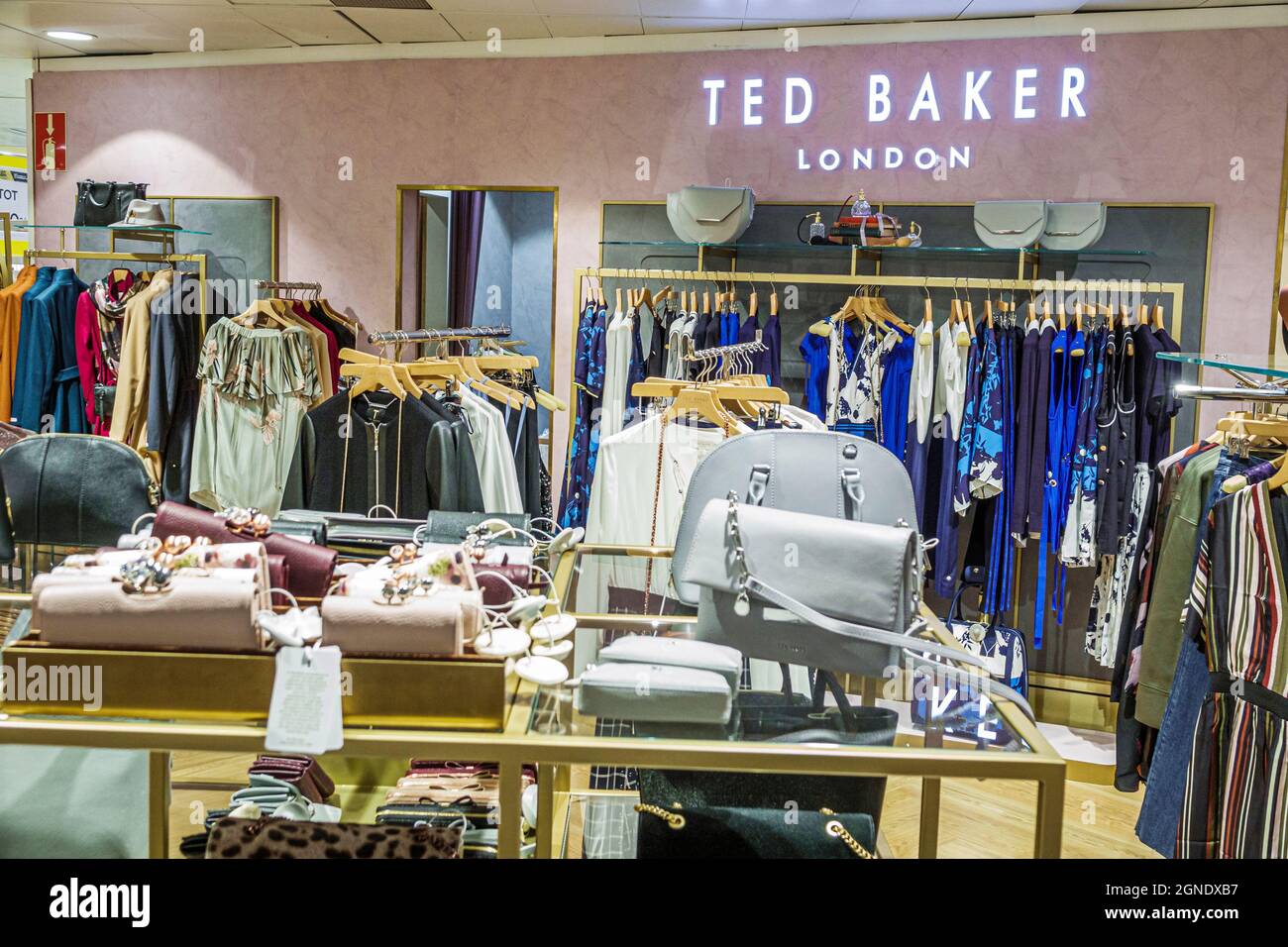 Ted baker clothing hi-res stock photography and images - Alamy