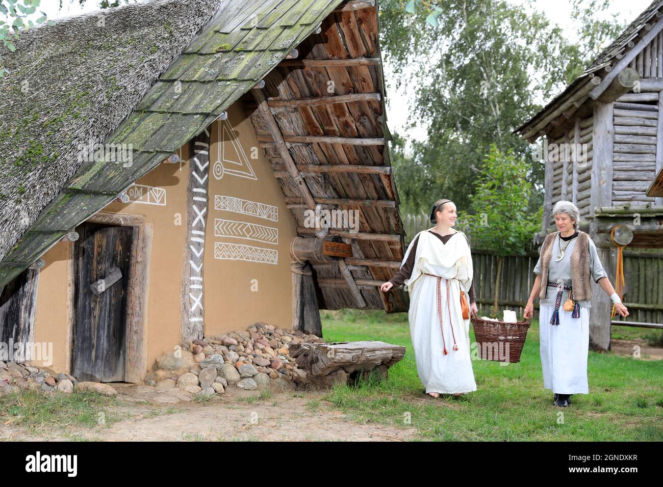 Zethlingen Germany 24th Sep 21 Julia Graf L And Birgit Thiemann Carry A Wooden Gill Through The Historic Village Employees And Performers Of The Lombard Workshop In Zethlingen Prepare For The End