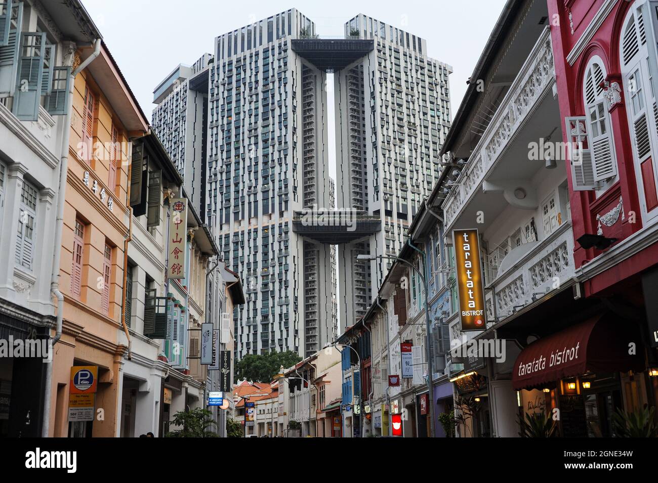 12.06.2013, Singapore, Republic of Singapore, Asia - Cityscape with historic shophouses and the residential high-rise complex 'The Pinnacle at Duxton'. Stock Photo