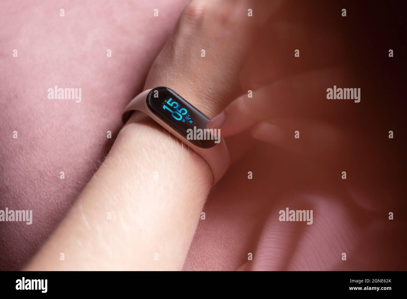 Heartbeat monitor watch hi res stock photography and images Page 3 Alamy