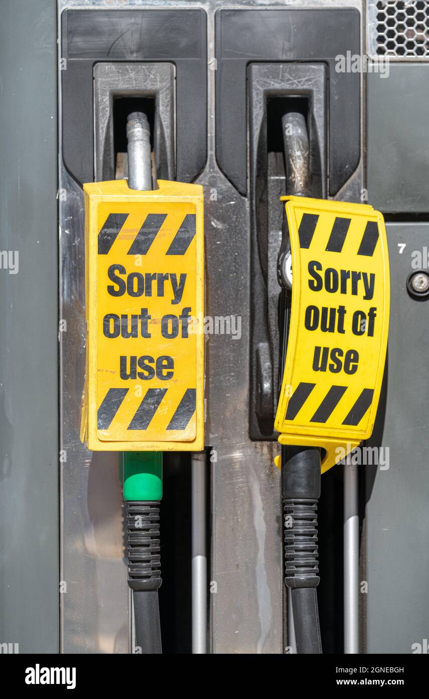 Pumps at petrol gas stations uk hires stock photography and images Alamy