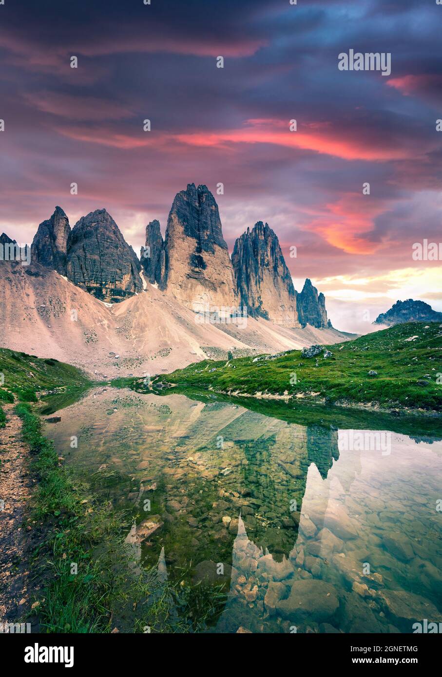 Rienz Dramatic summer sunrise with Rienza - Ursprung lake in National Park ...