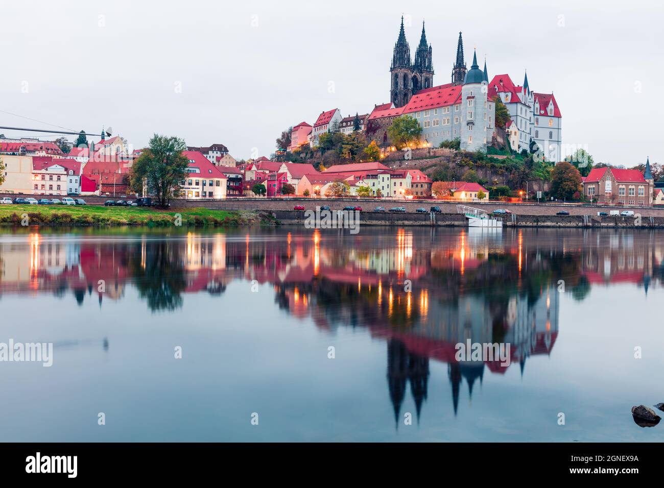 Great autumn view of oldest overlooking the River Elbe castle - Albrechtsburg. Gorgeous eveneig cityscape of Meissen, Saxony, Germany, Europe. Traveli Stock Photo