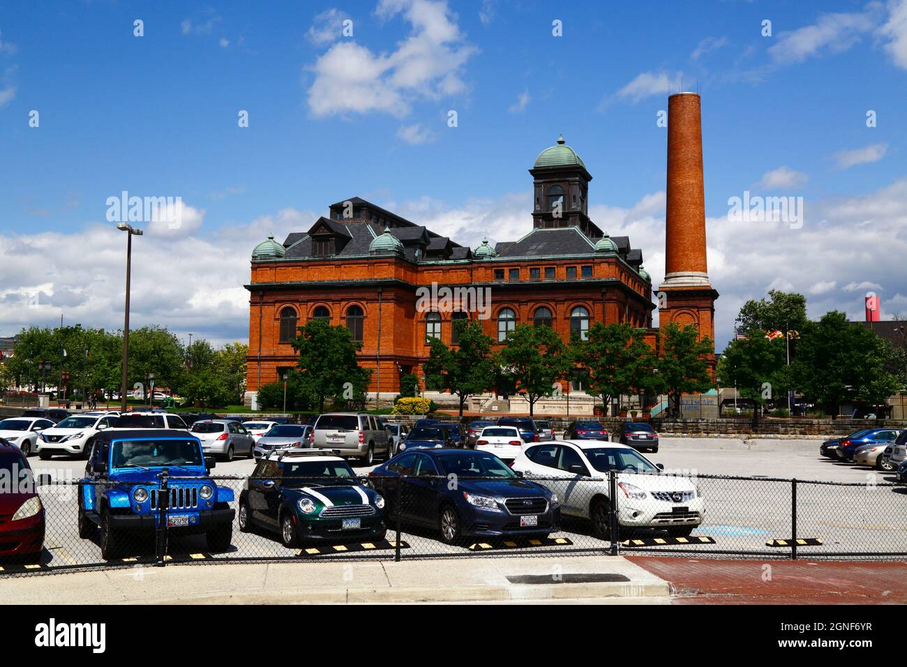 Eastern Avenue Sewage Pumping Station and car park on Pier 5, Harbor East / Inner Harbor, Baltimore, Maryland, USA Stock Photo