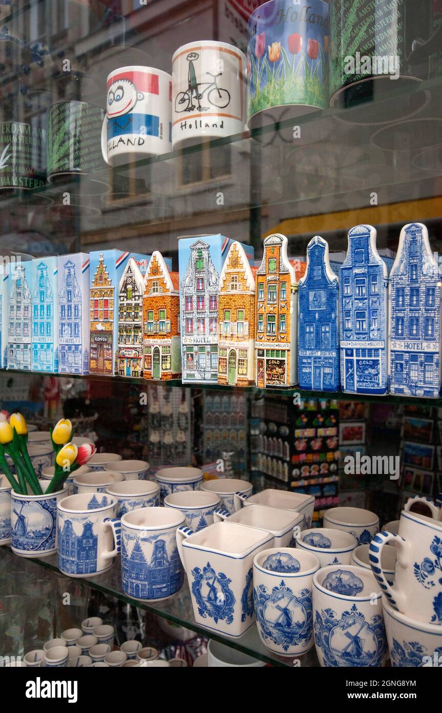 Holland Souvenir shop in Utrecht, Netherlands Stock Photo Alamy