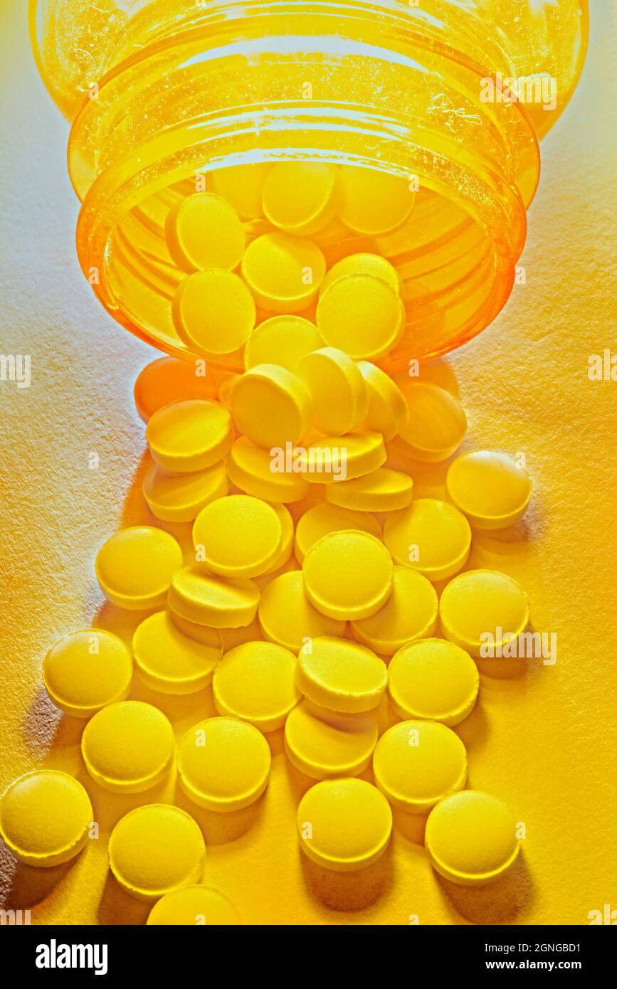25 microgram tablets of cholecalciferol or vitamin D3. Stock Photo