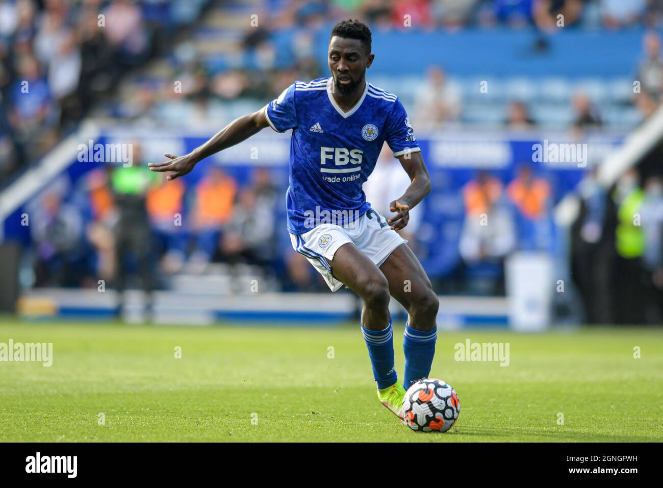 Wilfred Ndidi #25 of Leicester City with the ball Stock Photo