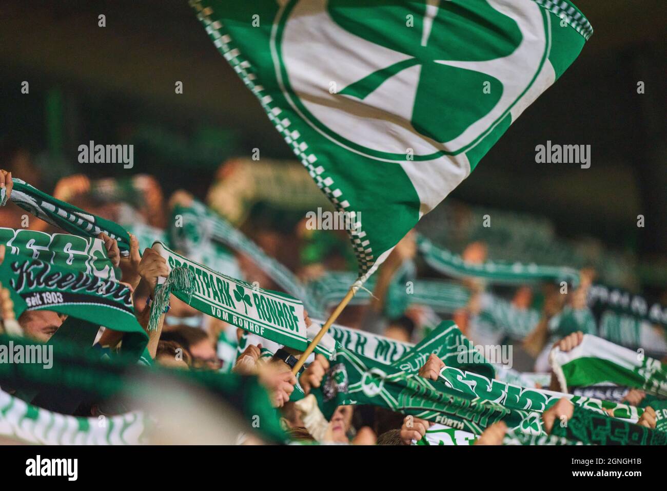 Fans Fürth in the match SpVgg GREUTHER FÜRTH - FC BAYERN MUENCHEN 1-3 1.German Football League on September 24, 2021 in Fuerth, Germany. Season 2021/2022, matchday 7, 1.Bundesliga, FCB, München, 7.Spieltag. © Peter Schatz / Alamy Live News    - DFL REGULATIONS PROHIBIT ANY USE OF PHOTOGRAPHS as IMAGE SEQUENCES and/or QUASI-VIDEO - Stock Photo