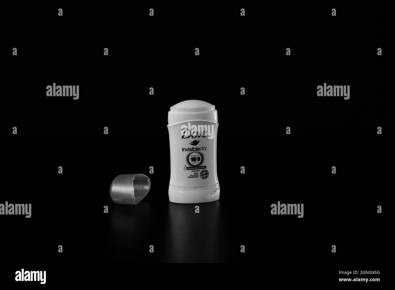 Dove deodorant Black and White Stock Photos & Images Alamy
