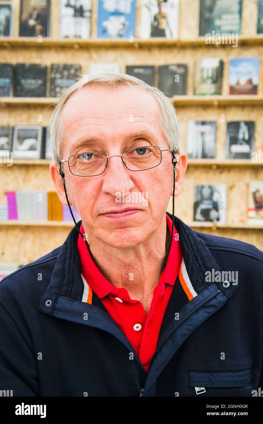 Bioethicist hi-res stock photography and images - Alamy