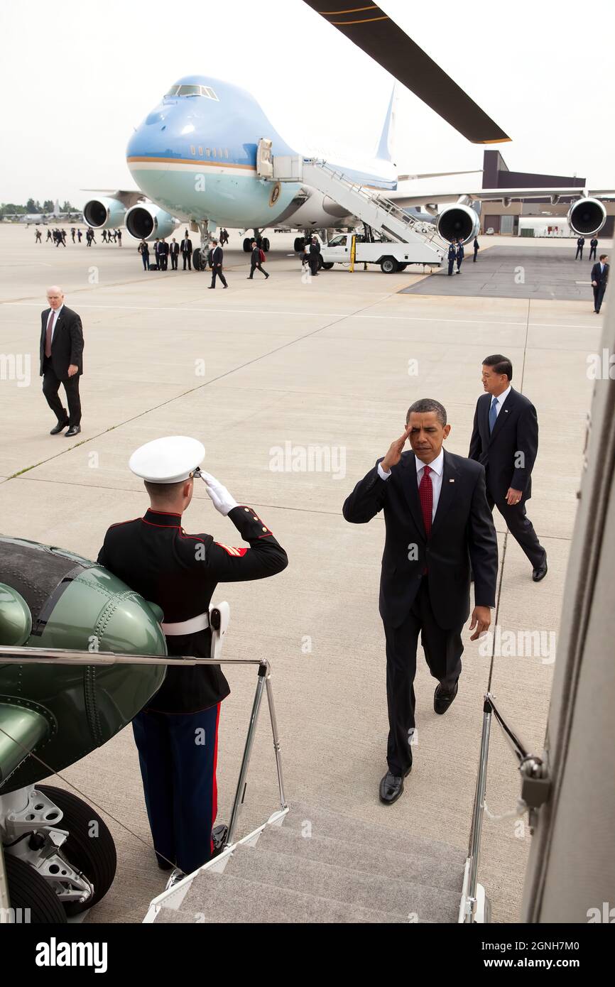 President Barack Obama arrives at Stewart Air National Guard Base en route to deliver the U.S. Military Academy commencement address at Michie Stadium in West Point, N.Y., May 22, 2010. (Official White House Photo by Pete Souza) This official White House photograph is being made available only for publication by news organizations and/or for personal use printing by the subject(s) of the photograph. The photograph may not be manipulated in any way and may not be used in commercial or political materials, advertisements, emails, products, promotions that in any way suggests approval or endorsem Stock Photo